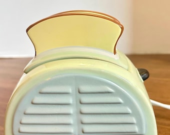 Scentsy “Morning Toast” Retro Toaster plug-in Wax Warmer 2016