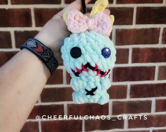 Patrón de crochet para mini muñeca bebé verde Scrump