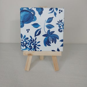 Mini canvas on easel - Petite art with Big impact