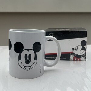 Disney Mickey Mouse's Face Every Day mok beker doos Walt Disney wit nieuw cadeau afbeelding 2