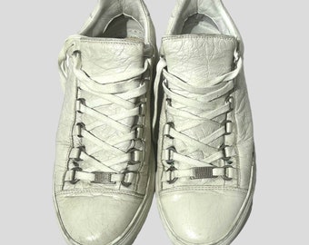 Balenciaga Arena White Leather Trainers  Men’s size UK 10. Worn in good condition.