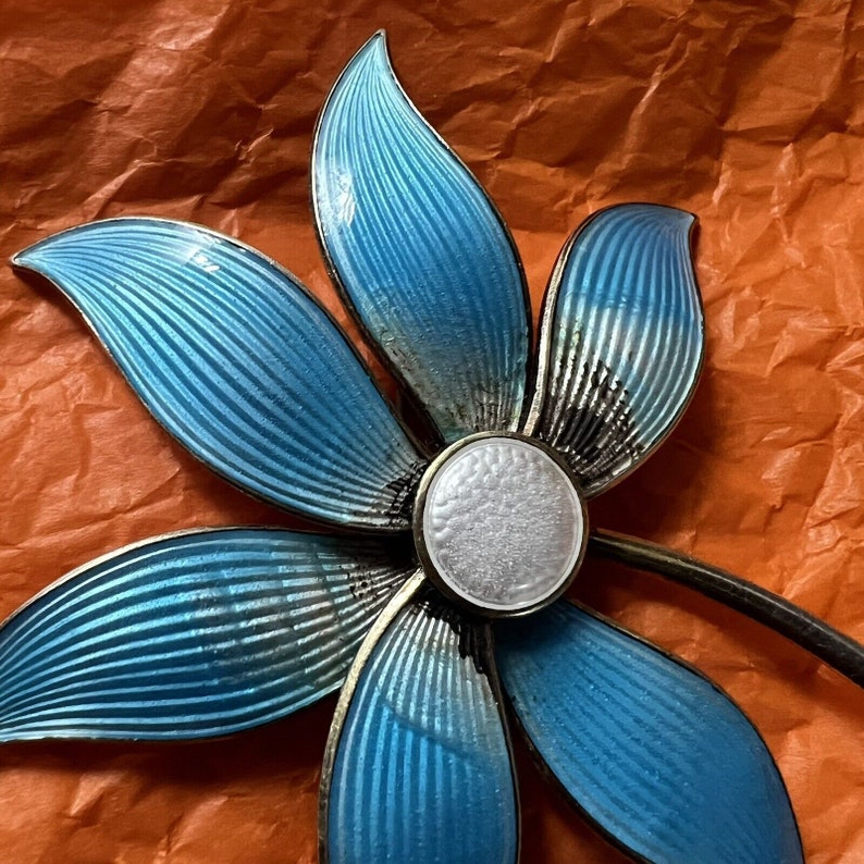 Norway Aksel Holmsen MCM 925 Blue White Enamel Flower Broach 3' X 3' Sold As Is image 2