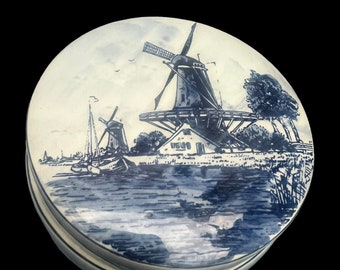 Jarra circular de cerámica azul de Delft con tapa, diseño de molino de viento, usada, muy ...