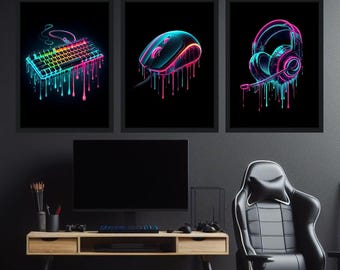 Pode incluir: Três impressões emolduradas pretas com desenhos de néon de um teclado, um rato e fones de ouvido. Os desenhos estão pingando com tinta azul e rosa neon.