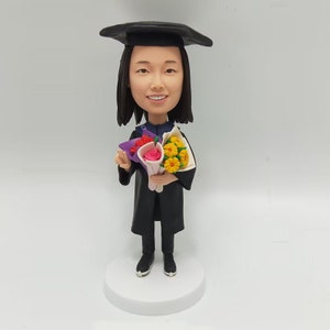 Custom Student Bobblehead, Personalized Graduation Bobblehead , Fully Custom Sculpture Bobblehead, Custom Gift for Graduate From Photos