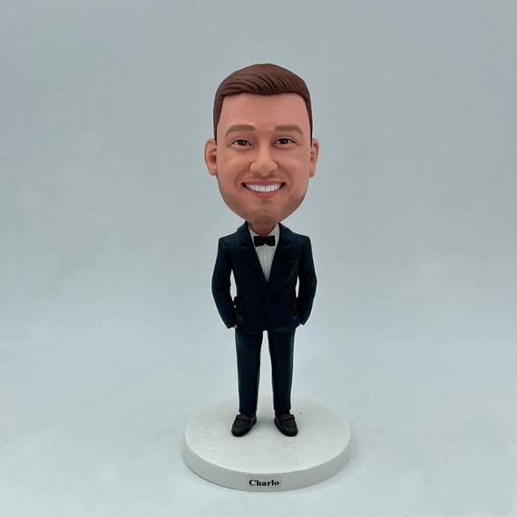 Customized Bobblehead,   Bobble head custom Figurines , Bobbleheads couple, Custom Bobblehead, bobblehead custom, custom gift