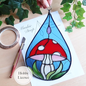 Mushroom Drop Stained Glass Pattern, Stained Glass Patterns, Beginners Stained Glass, Stained Glass Suncatcher, Mushroom Suncatcher