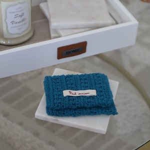 Portefeuille, porte-carte au crochet fait main.