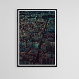 París desde arriba, Wall Art Print / Paris Night Cyberpunk Neon Architecture Wall Art Poster