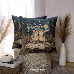 Frog Couple Decorative Throw Pillow | Vintage Van Gogh Boho Cottagecore Toad Woven Pillow Set | Aesthetic Art Fairytale Home Decor