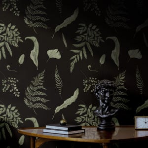 Black Green Leaf Wallpaper | Moody Botanical Foliage Bedroom Bathroom | Removable Peel and Stick Prepasted Dark Forest Fern Leaves Wallpaper
