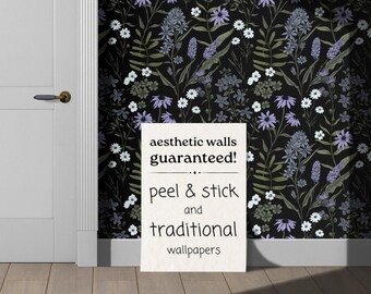 Stimmungsvolle schwarze botanische Tapete | Vintage Wildblumen-Schlafzimmer-Badezimmer | Abnehmbarer Peel Stick, vorgeklebt | Dunkles florales maximalistisches Dekor