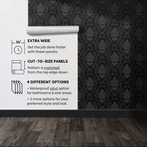 Puede incluir: Un patr&oacute;n de papel tapiz damasco en blanco y negro con un borde blanco. El borde incluye texto que dice "EXTRA WIDE", "Get the job done faster with fewer panels", "CUT-TO-SIZE PANELS", "Pattern is matched from the top edge down", "4 DIFFERENT OPTIONS", "+ Waterproof vinyl option for bathrooms & sink areas", "+ 3 more options for your preferred style and look."