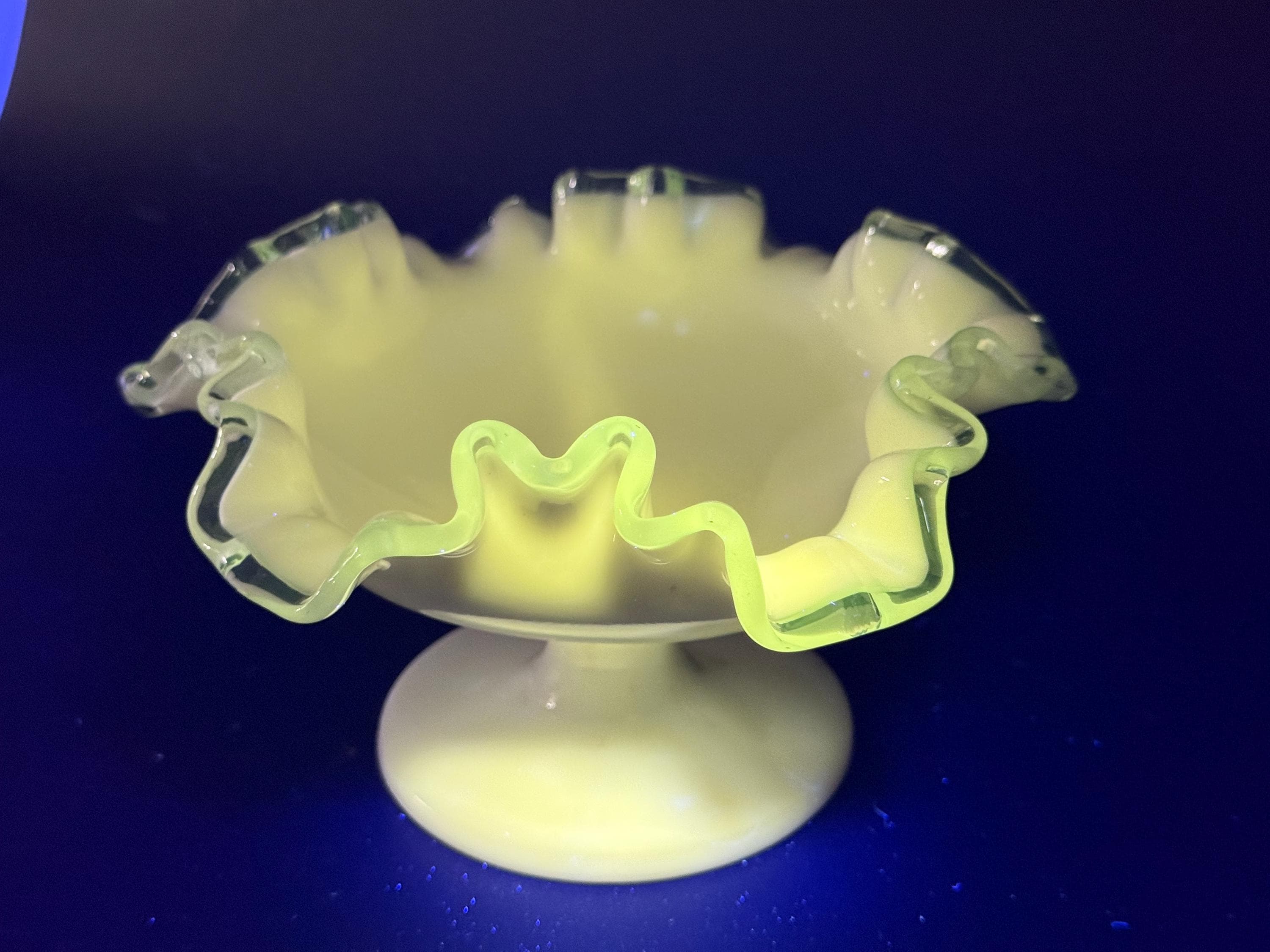 Fenton Milk Glass - Etsy Canada