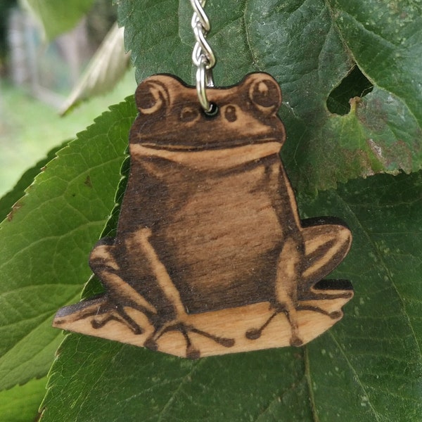 Porte clé grenouille, bois massif hêtre, animaux.