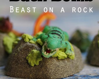 Dinosaur Rock Bath Bomb – Color Changing Toy Inside