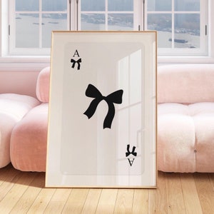 Bonita tarjeta de as con estampado de lazo, estampados estéticos de chicas del centro de la ciudad, estampado de naipes en blanco y negro, decoración de apartamentos femeninos, estampados de chicas geniales