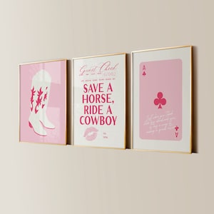 Impressions chevaucher un cow-boy, porte-bonheur et bottes de cow-girl, décoration d'appartement universitaire, affiches de dortoir, art mural tendance, esthétique preppy girly