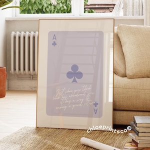 Impression de cartes Lucky Girl Ace, décoration d'appartement universitaire, affiches rétro de dortoir de l'an 2000, art mural tendance, esthétique preppy girly violet clair
