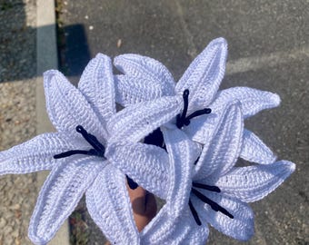 Handmade crochet lilies ~ Single flower ~ Eternal flower ~ Original gift ~ Birthday gifts ~ Mother's Day ~