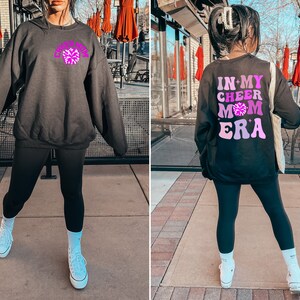 W mojej erze Cheer Mom, spersonalizowana bluza Cheer Mom, prezent Cheer Mom, drużyna Cheer Moms, koszulka Cheerleading, bluza Cheer Mama, sprzęt