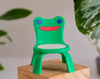 Froggy Chair [v2 Design]