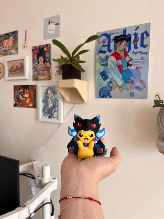 ポンチョピカチュウフィギュア：ポケモンファンへのギフト｜レックウザ