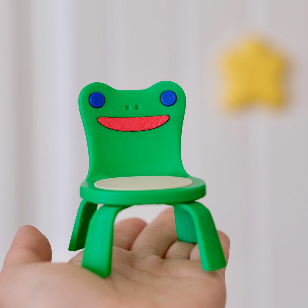 Froggy Chair [v2 Design]