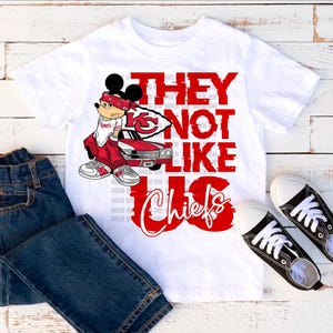 Designs T-Shirts Football They not like us 01