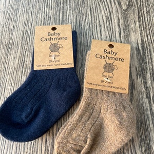 Cashmere baby socks 0-2 years navy / beige image 1
