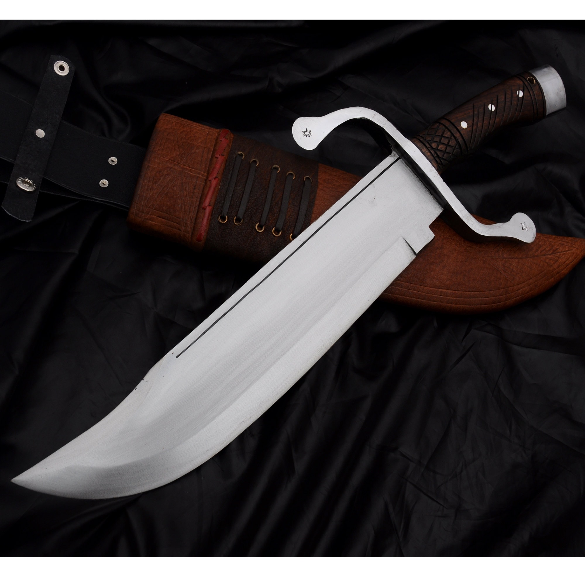 New THE GIANT KILLER BOWIE KNIFE