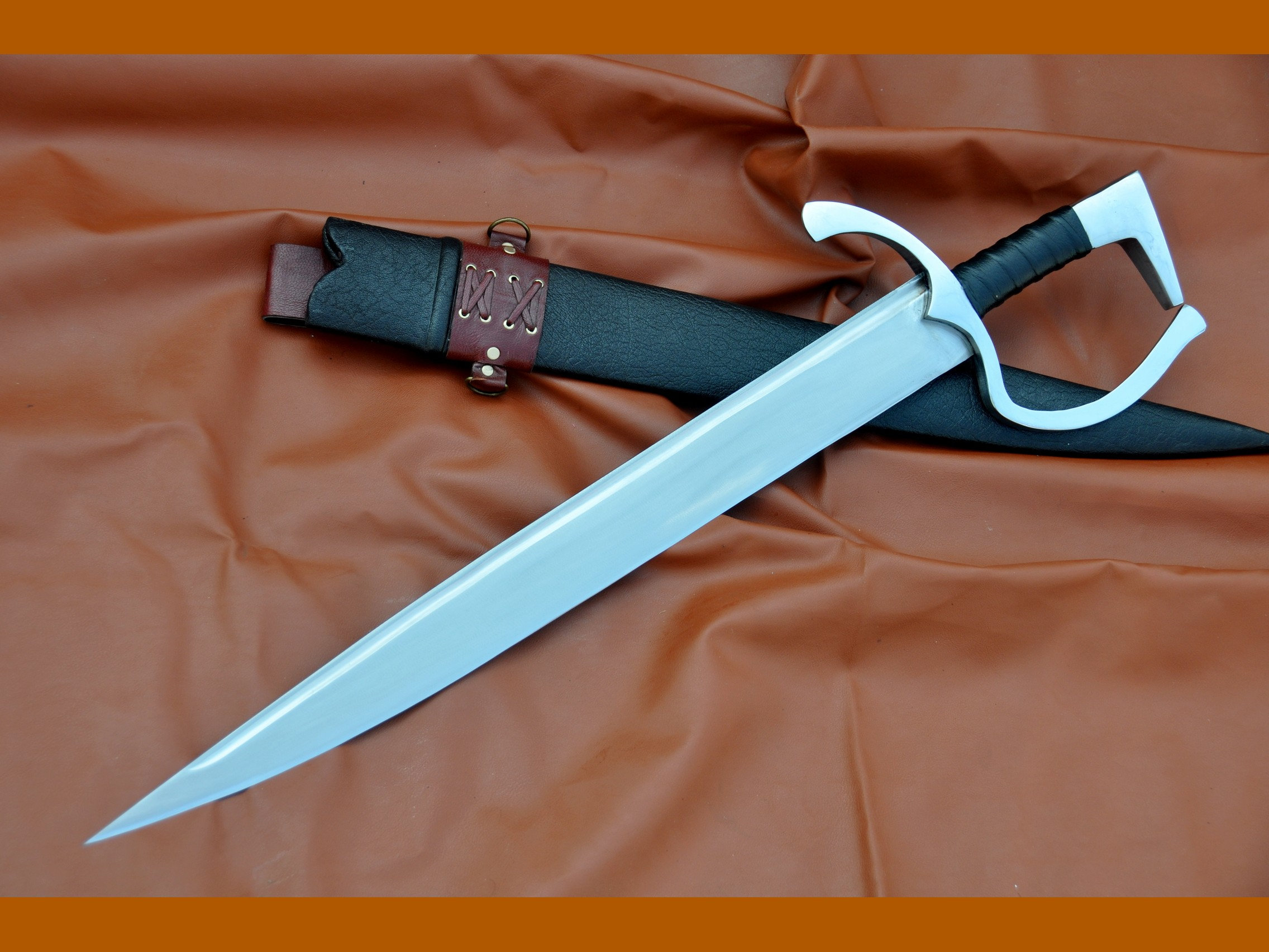 falchion sword