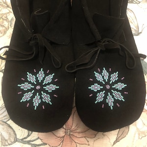 Handmade Traditional &quot;Sunburst&quot; Moccasins - Black Cowhide Leather