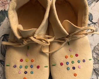Children's Traditional "Wildflower" Beaded Moccasins - Buckskin