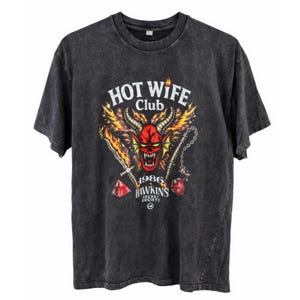 Hot Wife Club Shirt - Oversize Vintage - Retro Club Graphic Tee - 80s Inspired - Hand Made