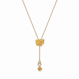 Necklace with diamond and gold nugget