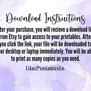 Pu&ograve; includere: Sfondo acquerellato viola e bianco con accenti dorati. Il testo recita: "Istruzioni per il download"  "Dopo l'acquisto, riceverai un link di download da Etsy per accedere ai tuoi stampabili. Dopo aver fatto clic sul link, il tuo file verr&agrave; scaricato sul tuo desktop o laptop immediatamente. Potrai stampare tutte le copie di cui hai bisogno."  "Lilac PrintablesCo"