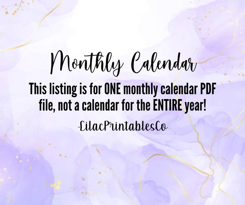 Pu&ograve; includere: Uno sfondo acquerellato viola e oro con il testo "Calendario mensile" e "Questo elenco &egrave; per UN file PDF di calendario mensile, non un calendario per TUTTO l'anno! -LilacPrintablesCo"