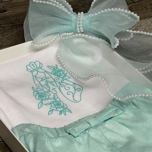 3 Piece Catholic New Baby Girl Set | Catholic Baby Bodysuit | Catholic Baby Shower | Baptism Gift | Mary for Baby | Catholic Gift for Baby