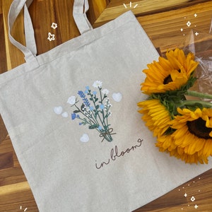 ZEROBASEONE ‘in bloom’ inspired tote bag | cute aesthetic zb1 kpop flower bouquet tote bag zerose gift