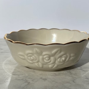 Lenox Ivory Porcelain Rose Blossom 24K Gold Leaf Trim 4.5&quot; Bowl