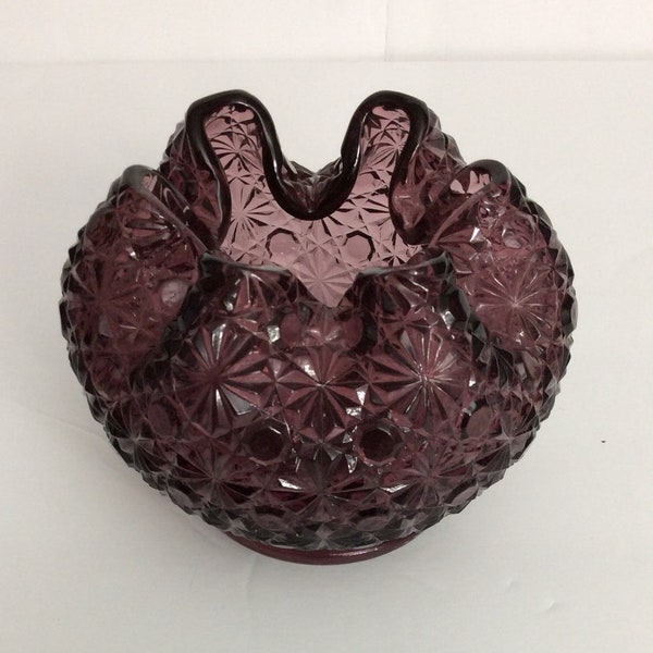 Vintage L. G Wright Daisy and Button purple Amethyst Glass Crimped Rose Bowl Vase