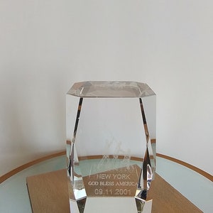 God Bless America Flag  New York Crystal Glass 3D Lasser Etched  Paperweight September 11th