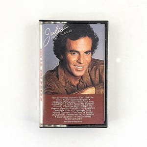Julio Iglesias - Julio - Cassette 1983 Columbia Records FCT 38640