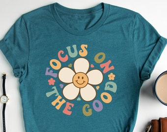 Retro Smiley Daisy T-Shirt, Positive Vibes Motivational Tee