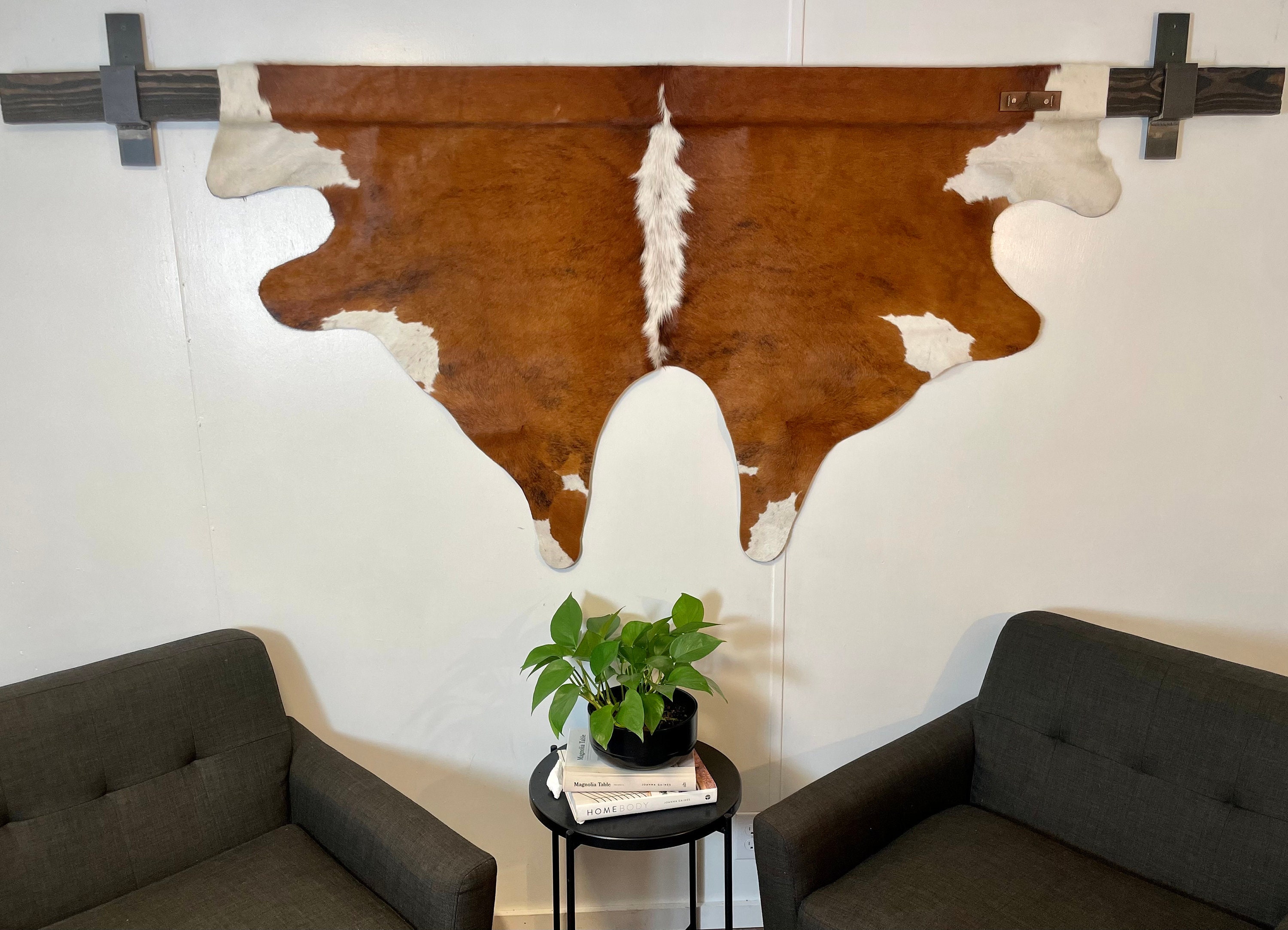 Details more than 66 cowhide wall decor best vova.edu.vn