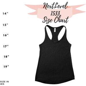 Op de afbeelding: Maattabel voor een zwart tanktop met een ronde hals en racerback-stijl. De tabel toont maten XS tot 2XL met bijbehorende borstmaten in inches.