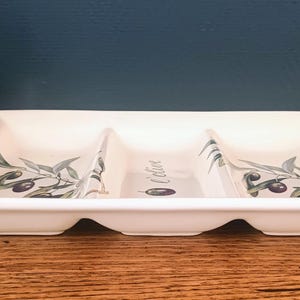 Plat De Service Compartimenté En Céramique Blanche – Brillant Et élégant