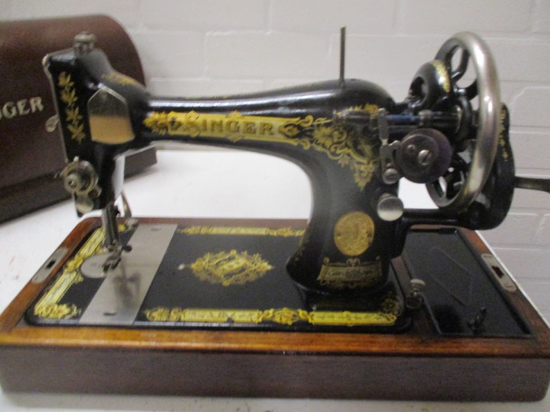 vintage singer sewing machine with hood image 3