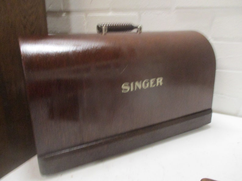 vintage singer sewing machine with hood image 2